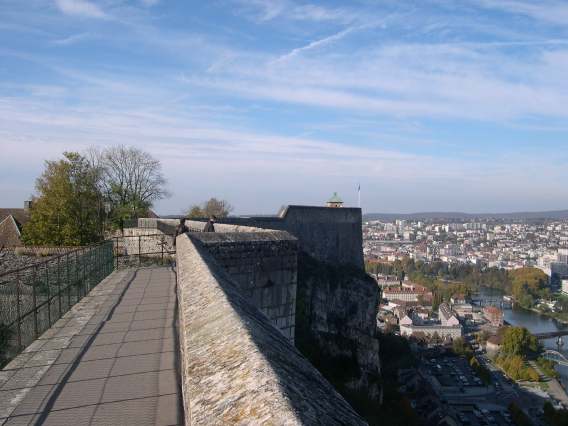  Chemin de ronde (citadelle)